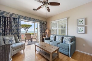 Townhome | Living area | 40-inch TV with cable channels