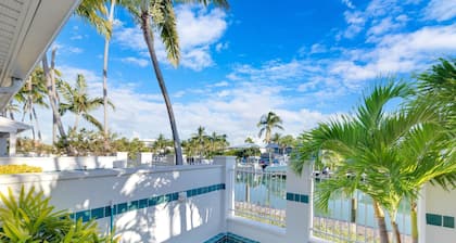 Village at Hawks Cay Villas by KeysCaribbean