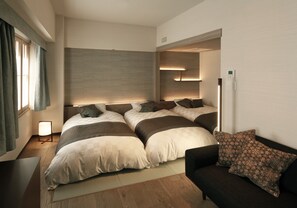 Japanese Style Room | In-room safe, iron/ironing board, free WiFi, bed sheets - Ginza Grand Hotel (Tokyo)