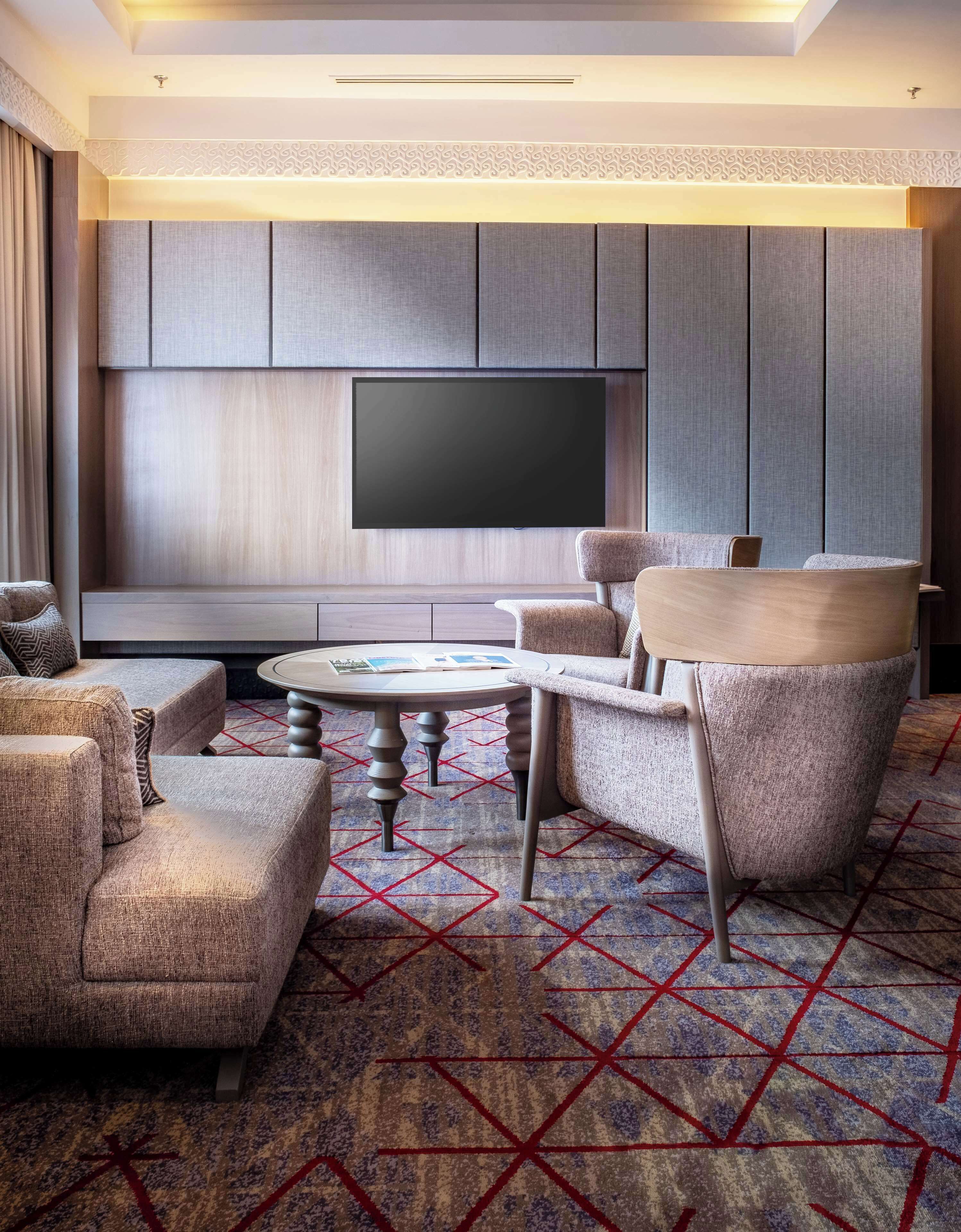KING LAKE VIEW SUITE | Oppholdsområde