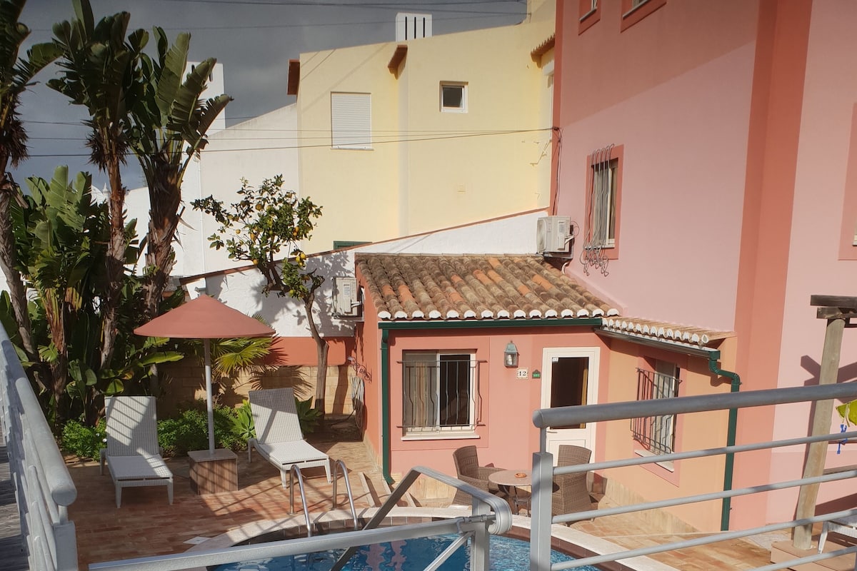 Suite with Private Pool | Exterior detail