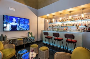 Bar (en la propiedad)
