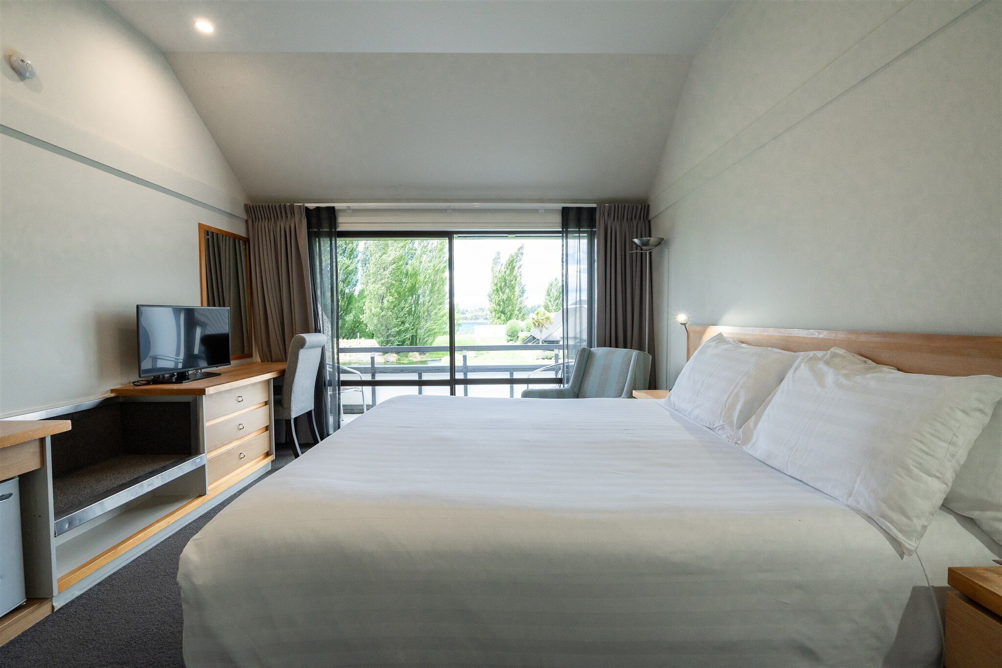 Hotel Room | In-room safe, desk, iron/ironing board, free WiFi