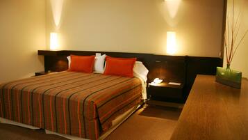 Deluxe Double Room | In-room safe, free cribs/infant beds, free WiFi