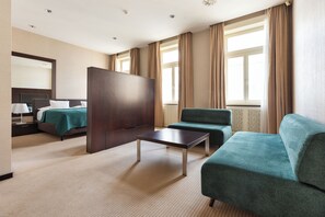 Executive Double or Twin Room, Non Smoking | Living area