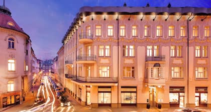 Roset Hotel & Residence