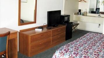 Standard Room, 1 King Bed | Free WiFi