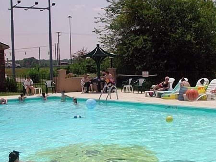 Seasonal outdoor pool