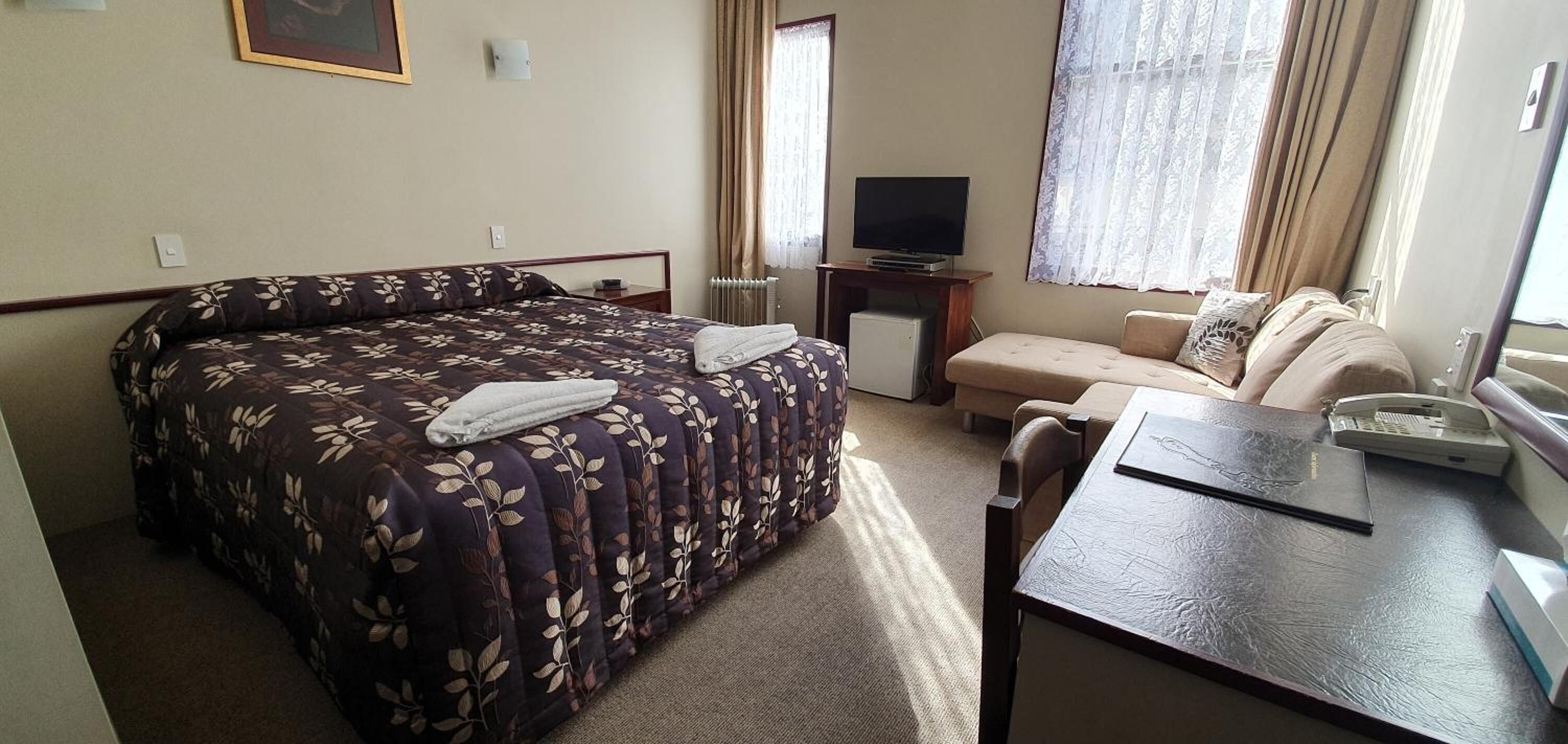 hypo-allergenic bedding, in-room safe, individually decorated