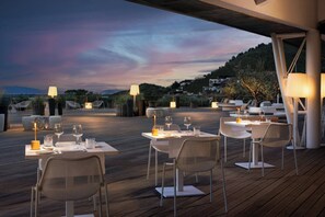 2 restaurants, lunch, dinner, brunch served; Italian cuisine - Argentario Golf & Wellness Resort, Autograph Collection (Monte Argentario)