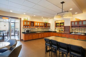 Breakfast, lunch and dinner served  - Hyatt Place Lake Mary/Orlando North (Lake Mary)