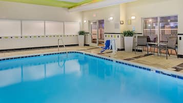 Indendørs pool