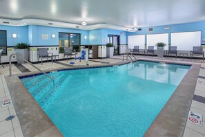 Indoor pool - Fairfield Inn & Suites by Marriott Sevierville Kodak (Kodak)