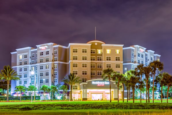 Front of property – evening/night - Residence Inn by Marriott Clearwater Downtown (Clearwater)
