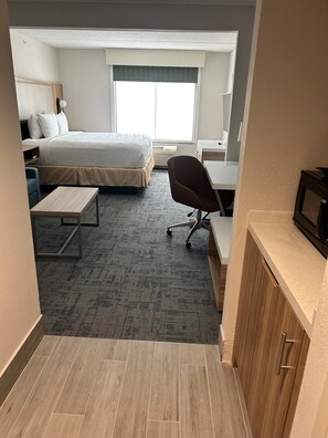 Deluxe Room, 1 King Bed with Sofa bed, Non Smoking