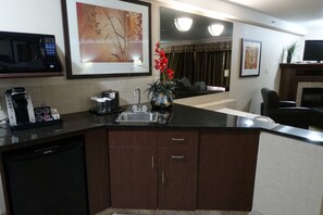 Presidential Suite, 1 King Bed, Non Smoking | Desk, laptop workspace, iron/ironing board, cribs/infant beds