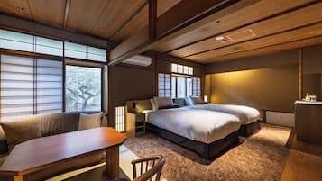 Habitación superior con 2 camas individuales | Edredón y artículos del minibar gratis