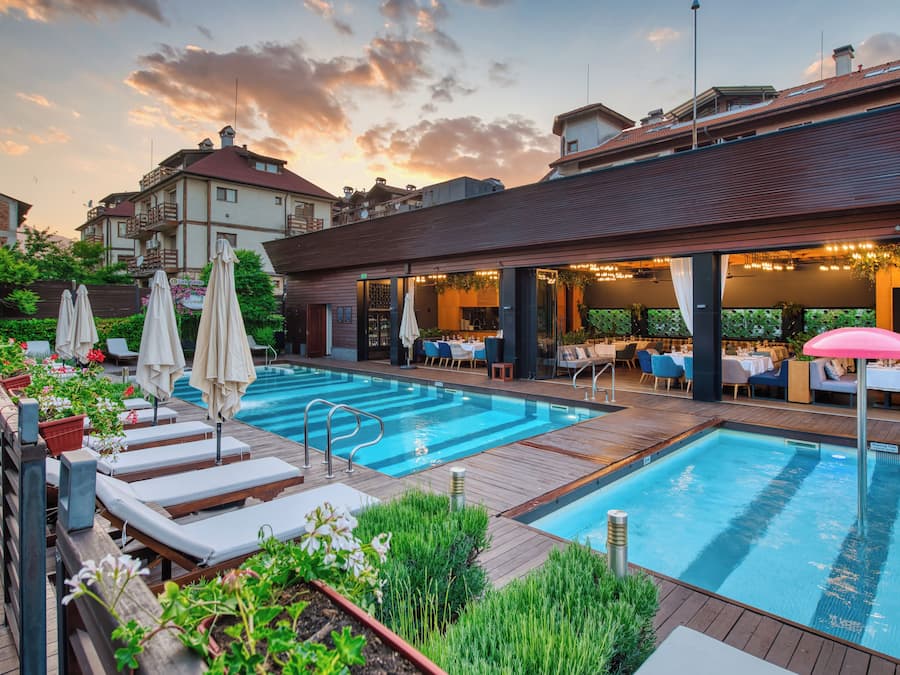 3 indoor pools, seasonal outdoor pool, lifeguards on site