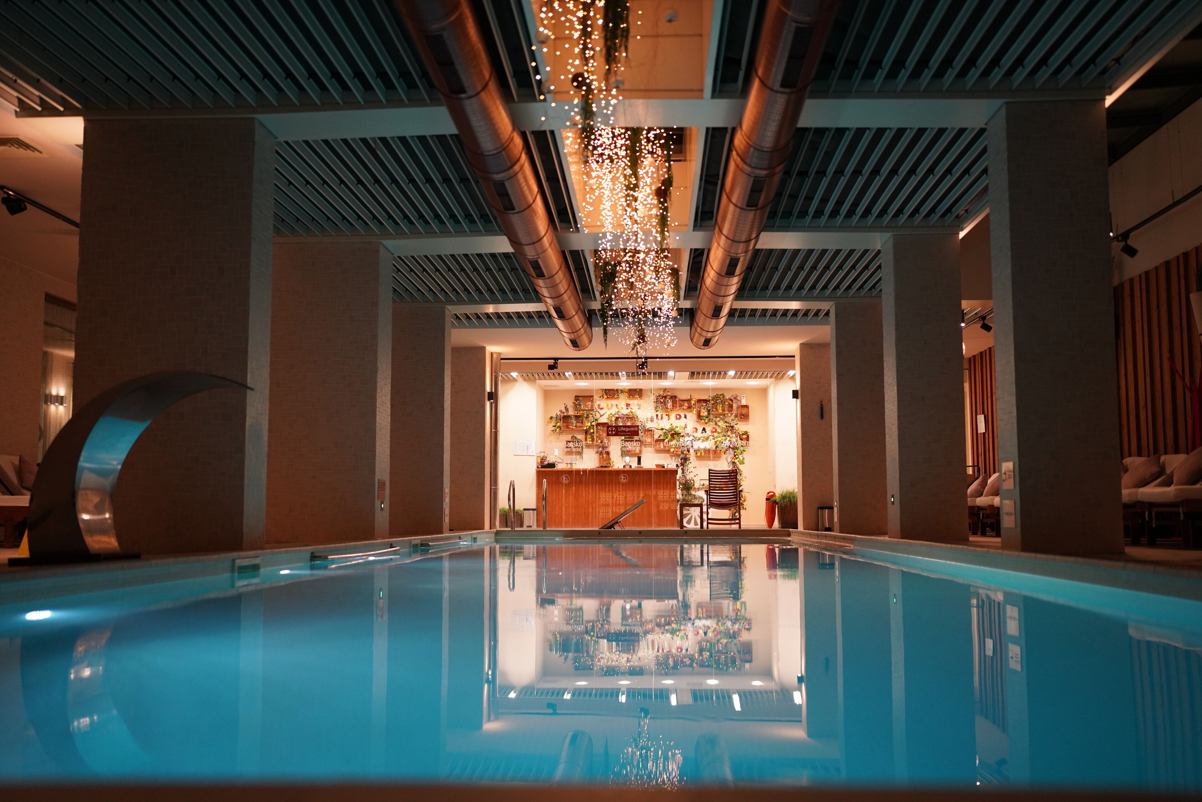 3 indoor pools, seasonal outdoor pool, lifeguards on site