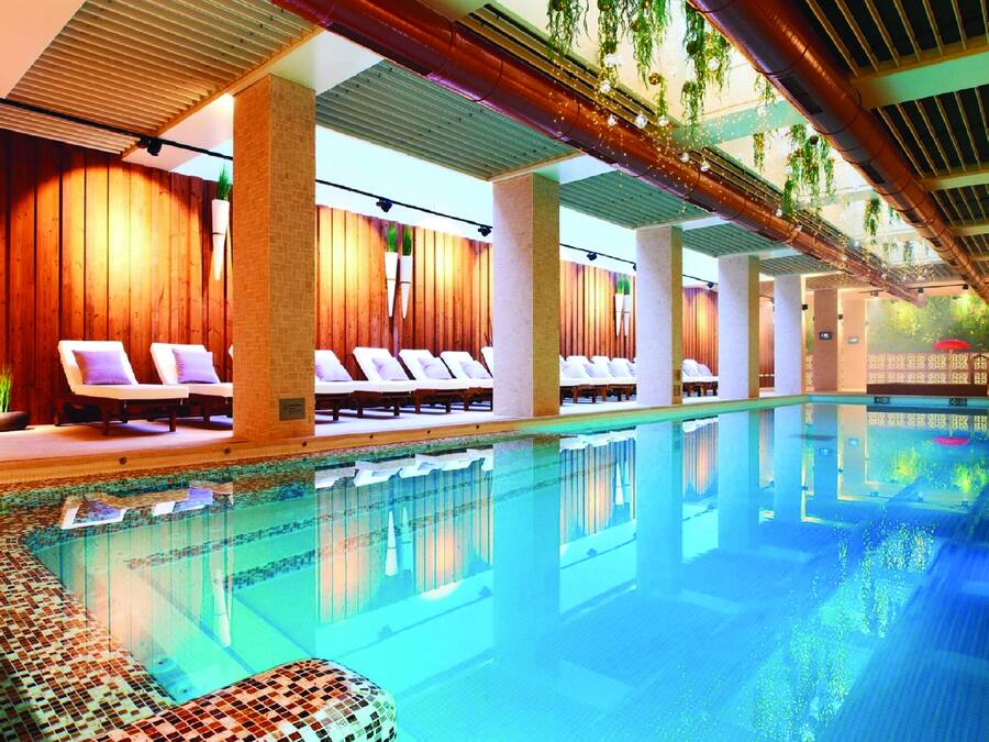 3 indoor pools, seasonal outdoor pool, lifeguards on site