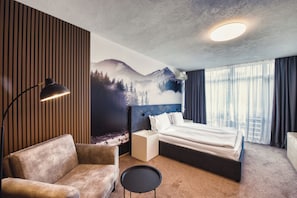Deluxe Apartment, 1 Queen Bed with Sofa bed | Living area | TV, toys