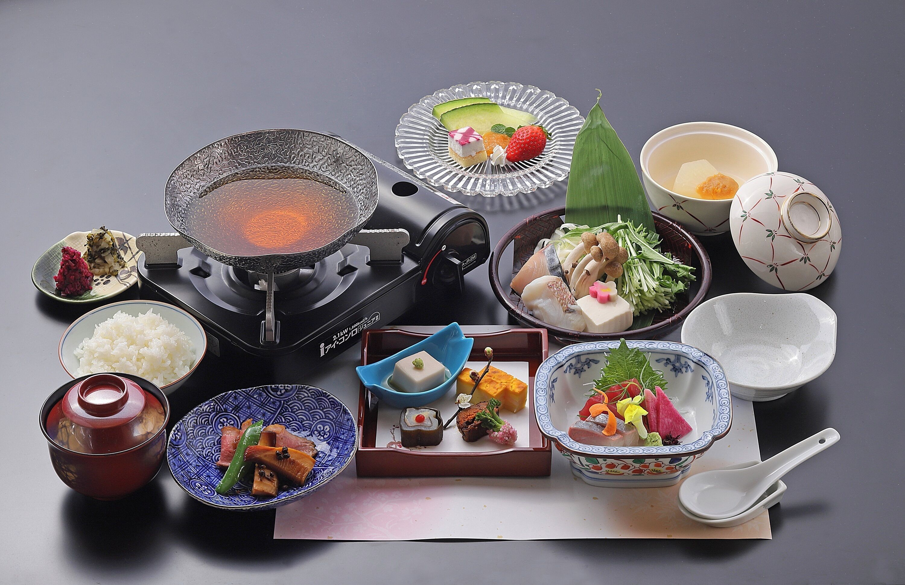 餐饮