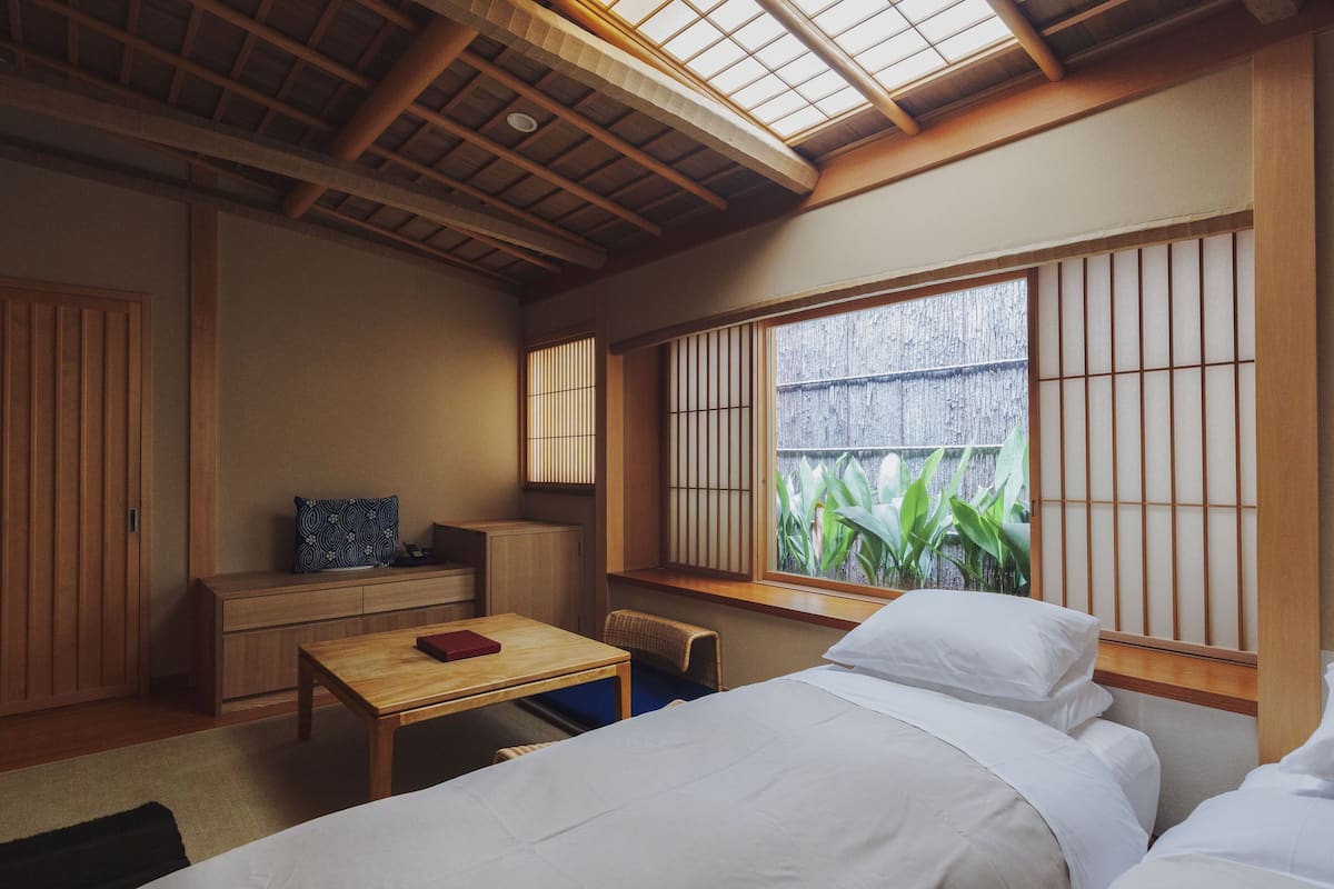 Deluxe Twin kamer, niet-roken (CHIKUSEN) | Donzen dekbedden, een kluis op de kamer, individueel gedecoreerd