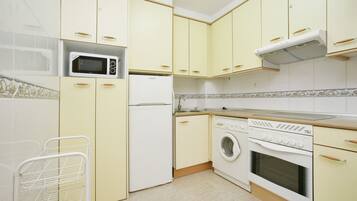 Apartment, 2 Schlafzimmer | Eigene Küche | Großer Kühlschrank, Mikrowelle