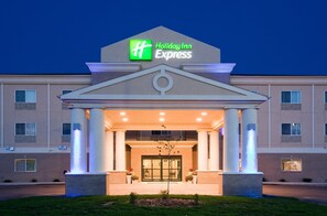 Exterior - Holiday Inn Express Devils Lake by IHG (Devils Lake)