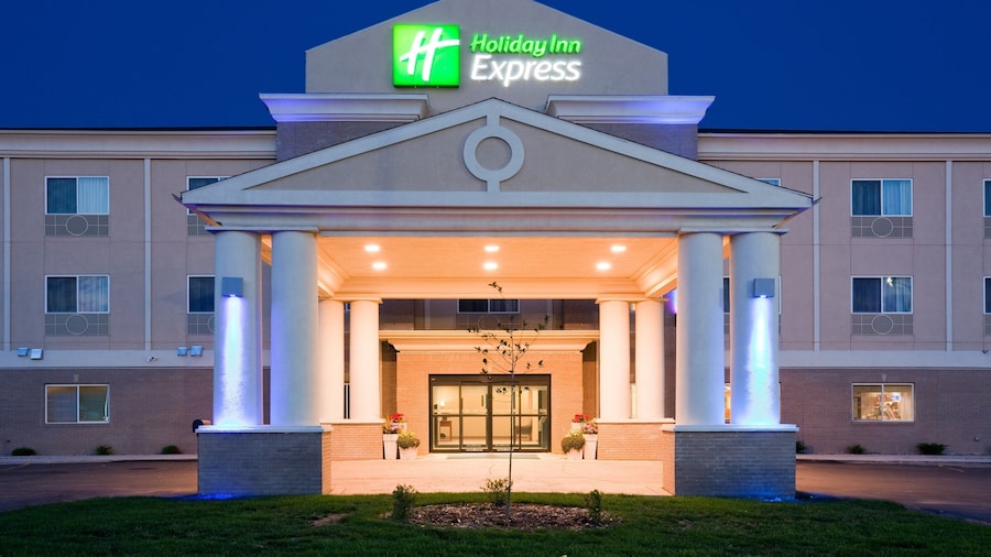Holiday Inn Express Devils Lake by IHG