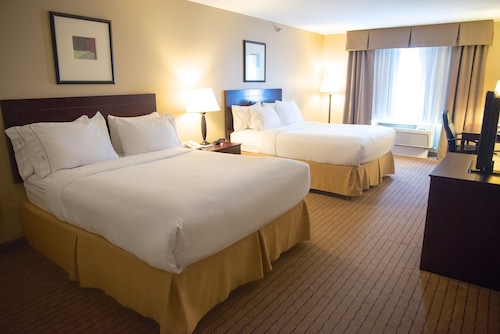Holiday Inn Express Devils Lake by IHG