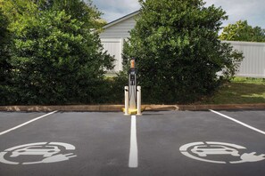 Exterior - Hampton Inn & Suites-Knoxville/North I-75 (Knoxville)