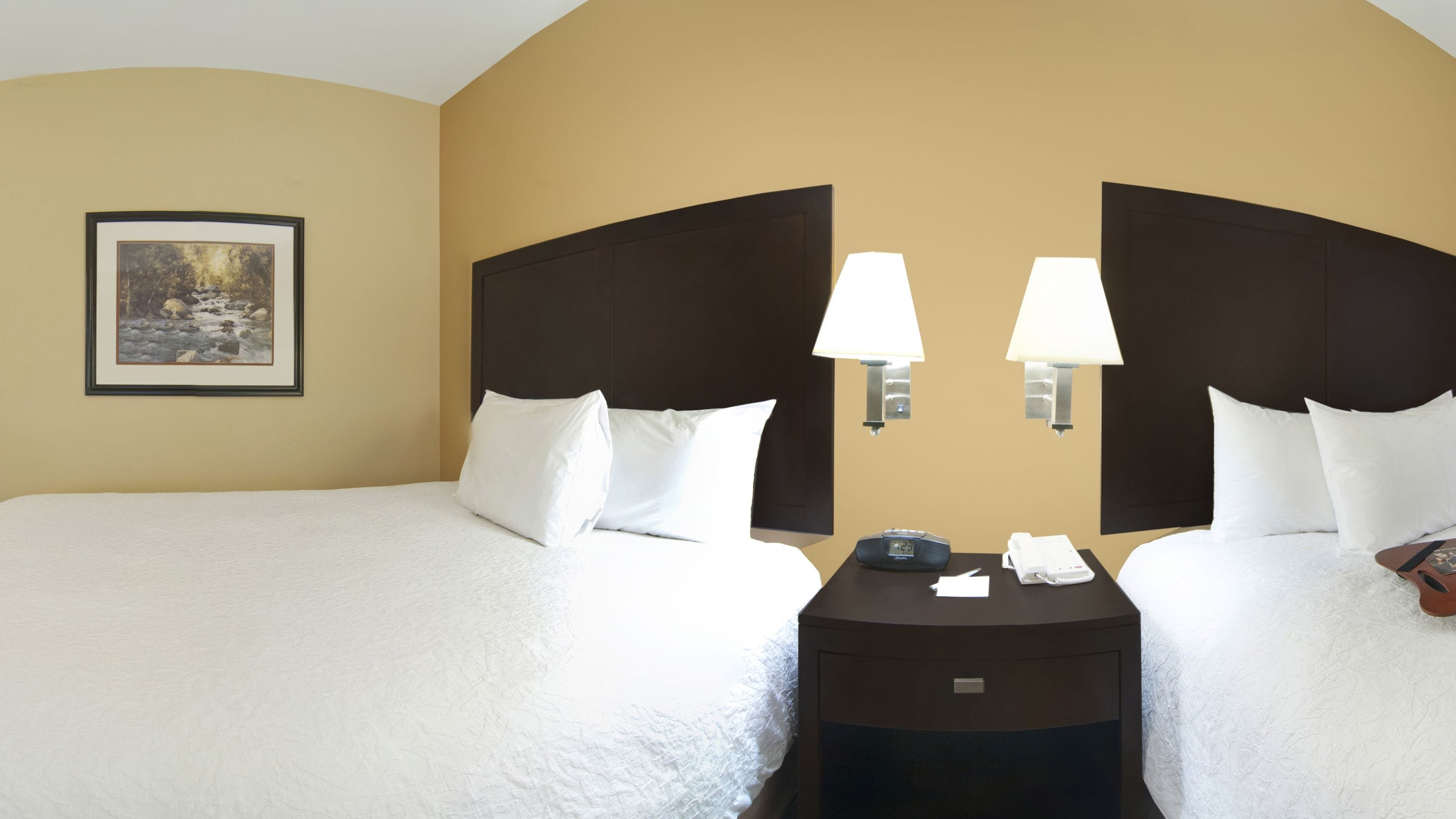 1 king, hearing accessible, non smoking | in-room safe, iron/ironing board, free cots/infant beds, rollaway beds