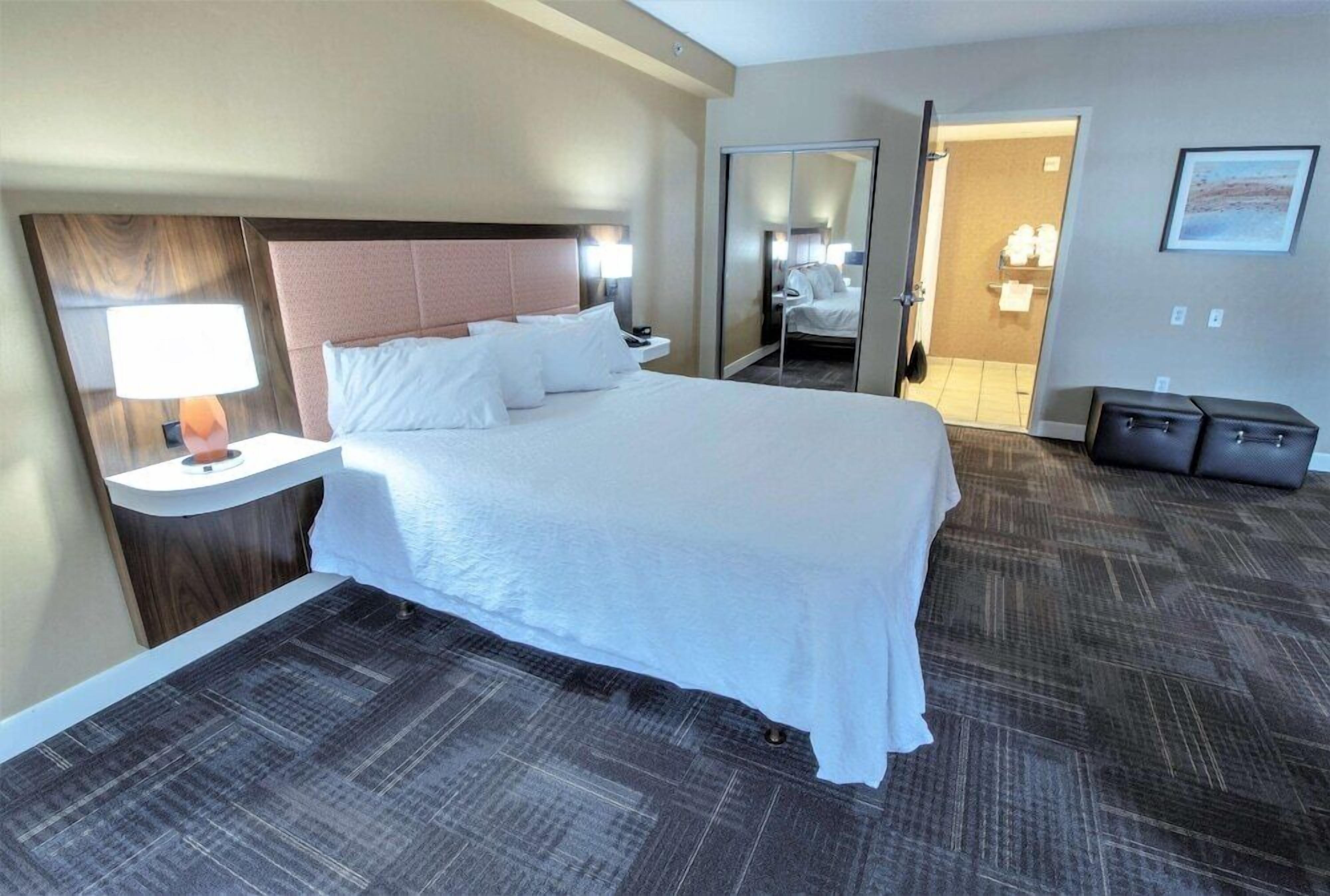 Premium bedding, in-room safe, blackout drapes, iron/ironing board