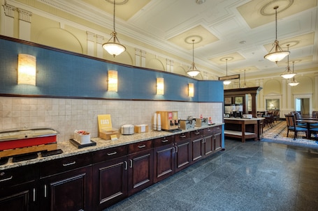 Free daily buffet breakfast