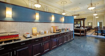 Hampton Inn & Suites Providence Downtown