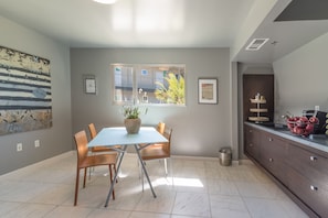 Meeting facility - The Greens Hotel - Del Paso Blvd (Sacramento)