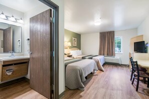 Desk, free cribs/infant beds, free WiFi, bed sheets