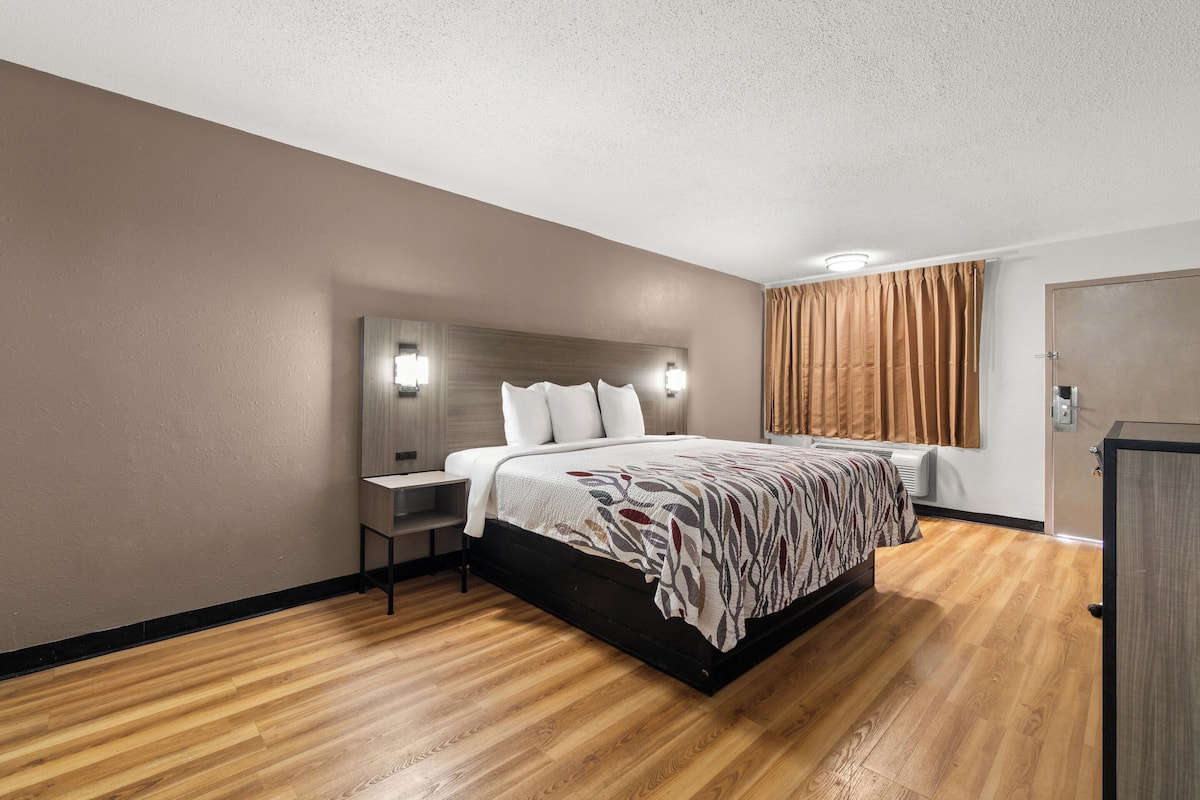 Chambre Deluxe, 1 trĂšs grand lit, fumeur