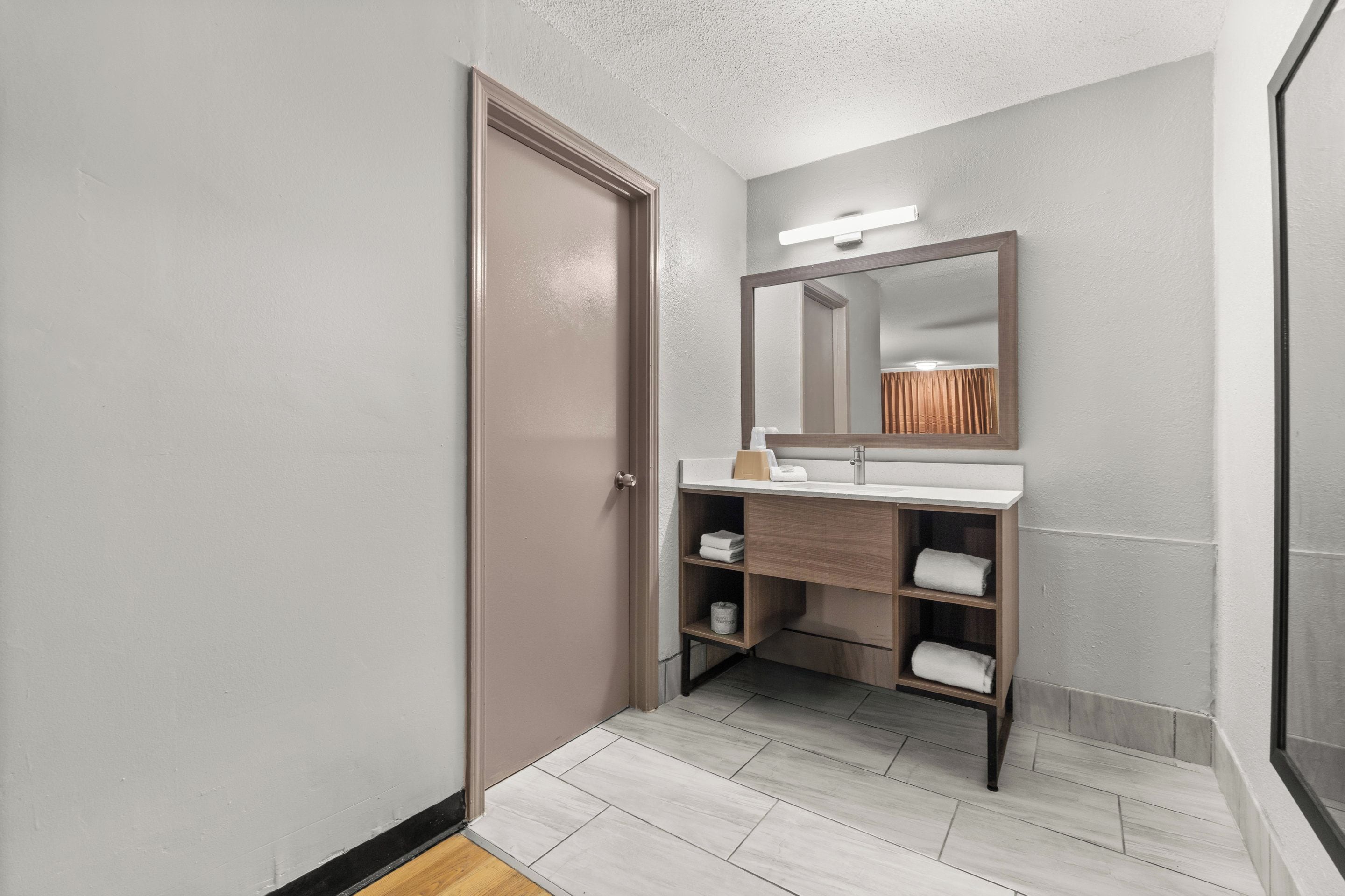 Combined shower/tub, hair dryer, towels, soap