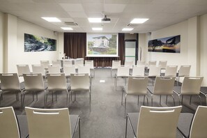 Business center - Mercure Aix-en-Provence La Duranne Gare TGV (Aix-en-Provence)