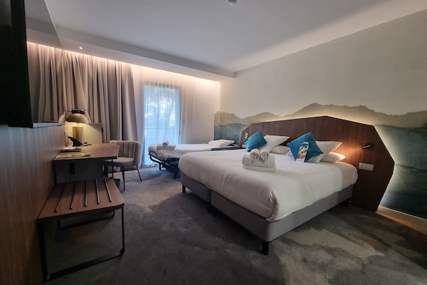Ropa de cama de alta calidad, colchones Select Comfort y minibar