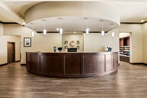 Lobby - Comfort Suites Frisco (Frisco)