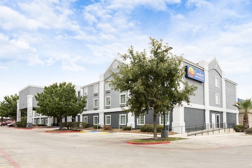Comfort Inn and Suites Near Medical Center