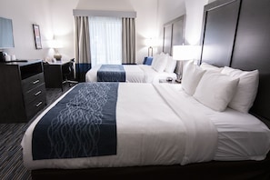 Desk, laptop workspace, iron/ironing board, free WiFi