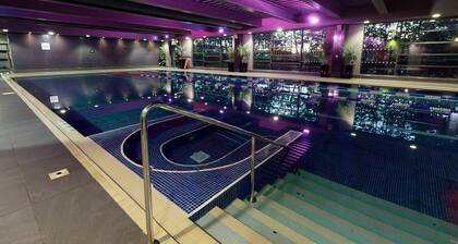 Village Hotel Leeds South