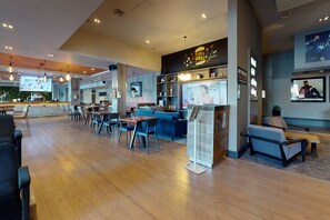 Der serveres morgenmad, frokost, aftensmad og brunch