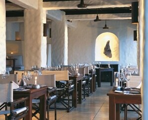 6 间餐厅，供应早餐