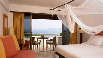Junior Suite Sea View | Premium bedding, pillowtop beds, minibar, in-room safe