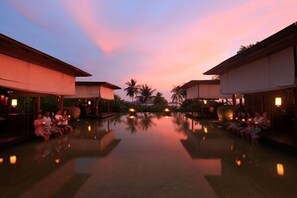 3 outdoor pools, pool umbrellas - Phuket (Rawai)
